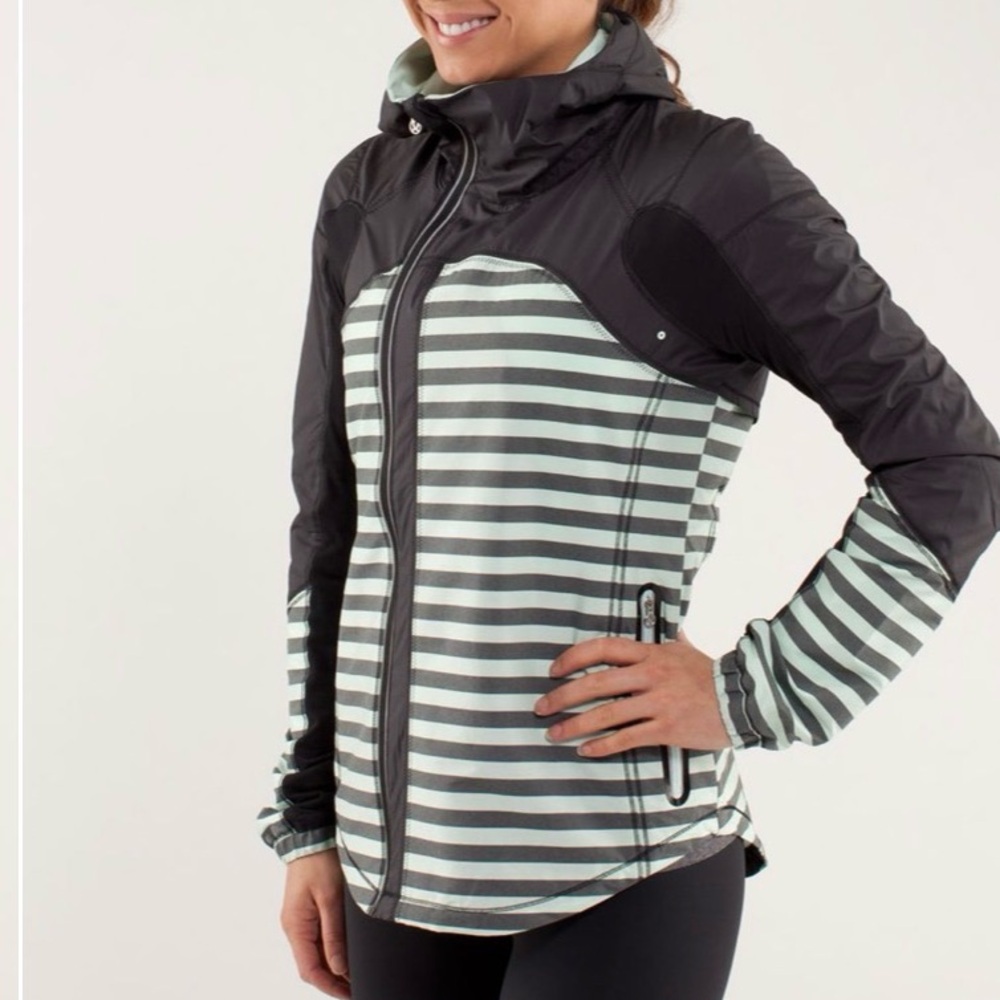 L-105 🍋 Lululemon 🍋 Run: Get Up And Glow Jacket *Reflective 360